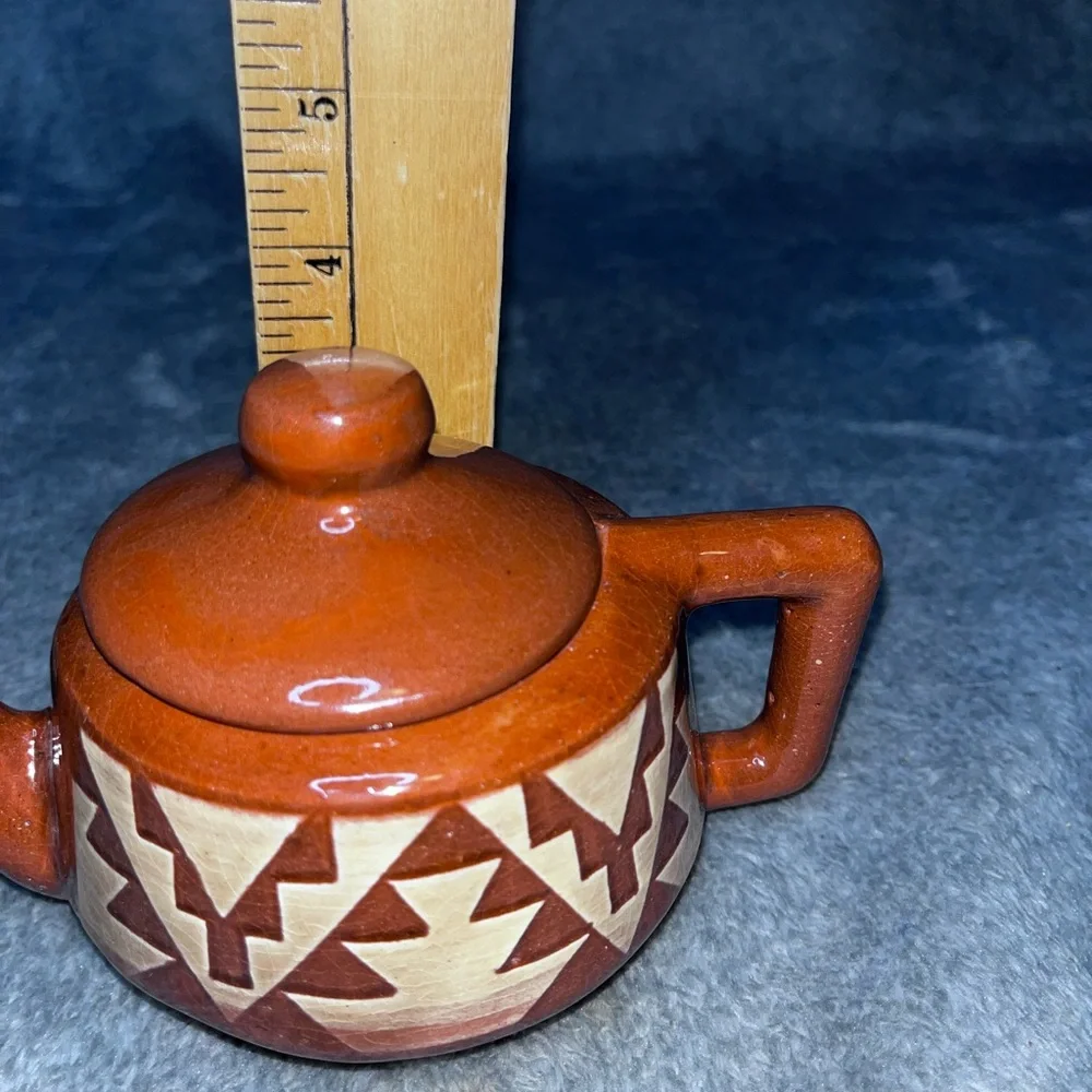 Brown Pottery Tea Pot, With Design